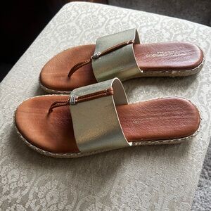 Andre Assous silver thong sandals size 38